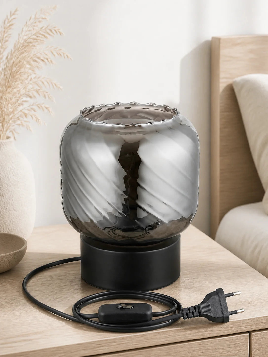 La Brume — Lampe à poser en verre fumé torsadé